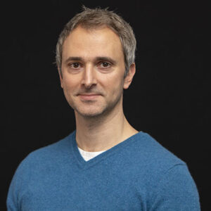 Dr. Etienne Roesch